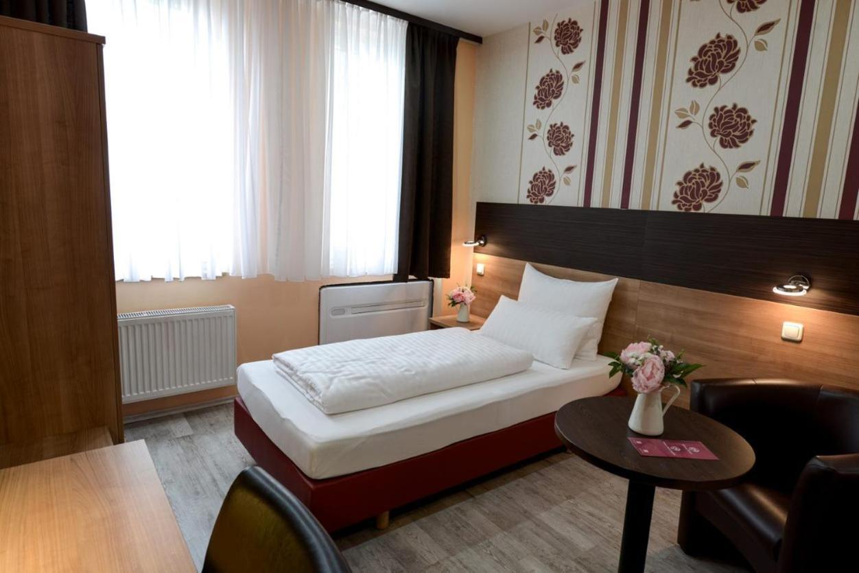 Panorama Hotel 3*